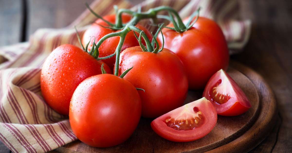 What Are The Tomato's Nutrients And Health Benefits As A Beauty Home Remedy?