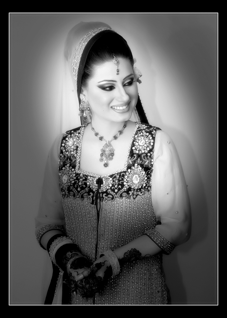 the-zara-best-bridal-makeup-artist-in-london-mua-london